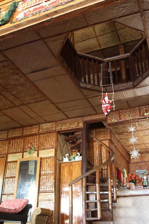 Bamboo House Beach Lodge & Restaurant Puerto Galera Exterior photo